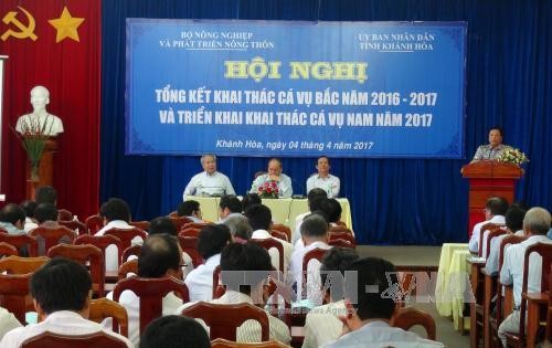 Ministry of Agriculture and Rural Development supports fishermen  - ảnh 1